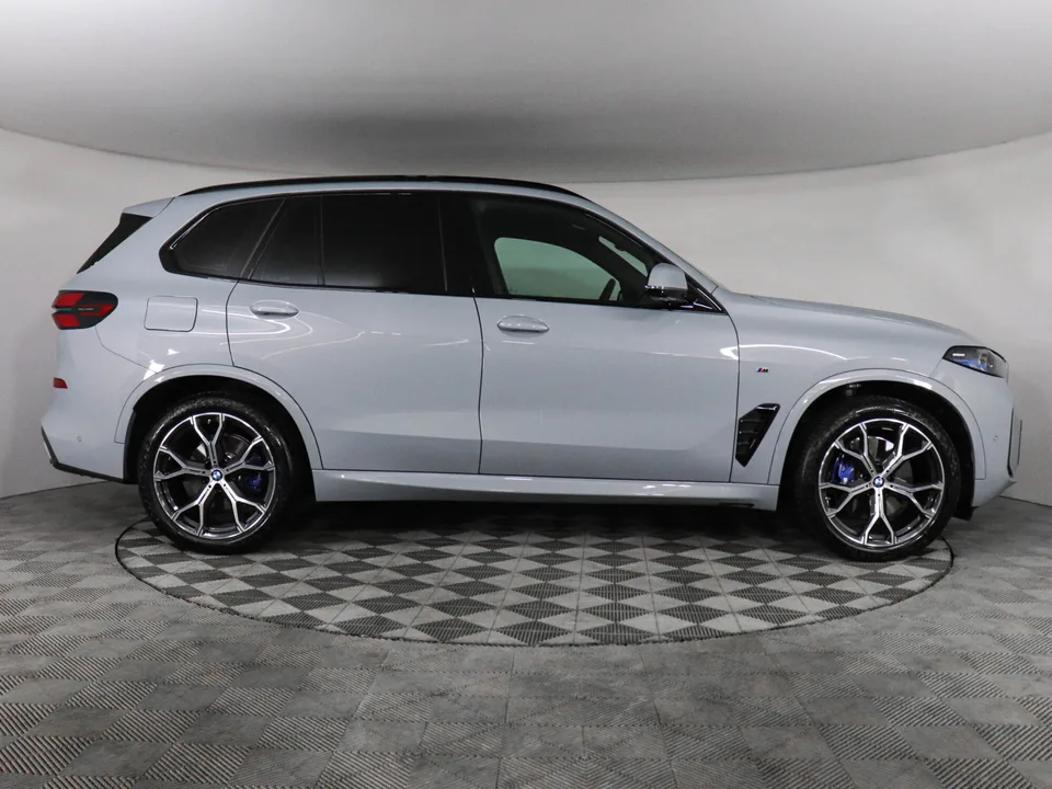 BMW X5 2025 — миниатюра 2