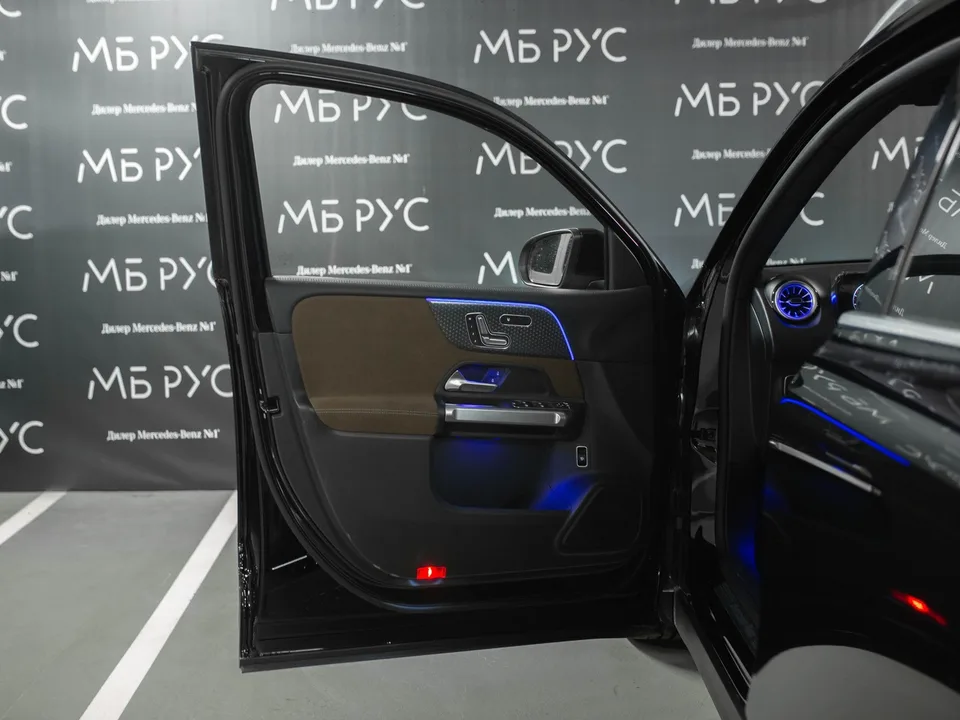 Mercedes-Benz GLB-Class 2024 — миниатюра 4