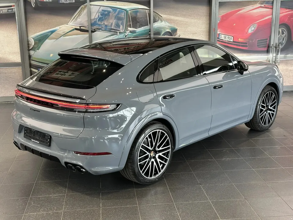 Porsche Cayenne 2026 — миниатюра 3