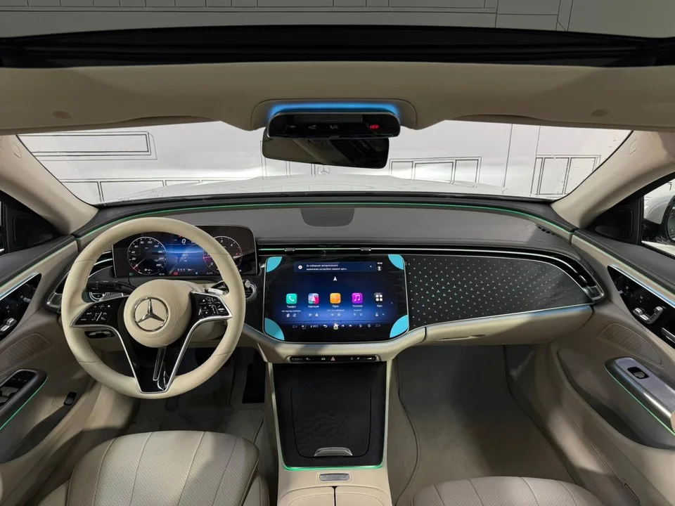 Mercedes-Benz E-Class 2025 — миниатюра 3