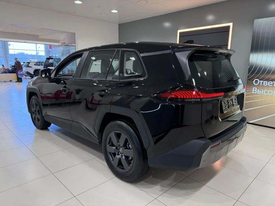Toyota RAV4 2026 — миниатюра 2