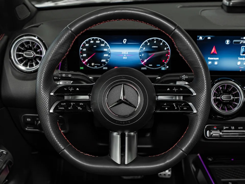 Mercedes-Benz GLB-Class 2024 — миниатюра 4