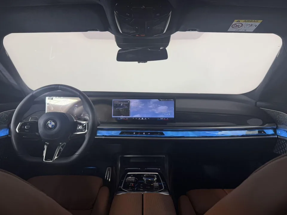 BMW 7 серия 2025 — миниатюра 2