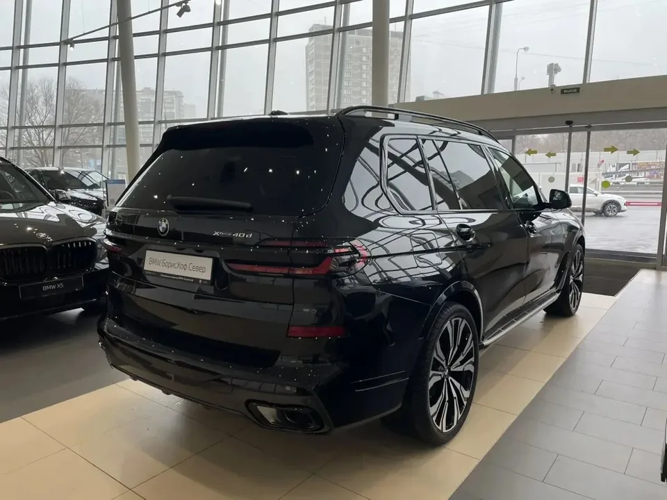 BMW X7 2026 — миниатюра 2