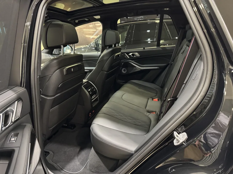 BMW X5 2025 — миниатюра 2