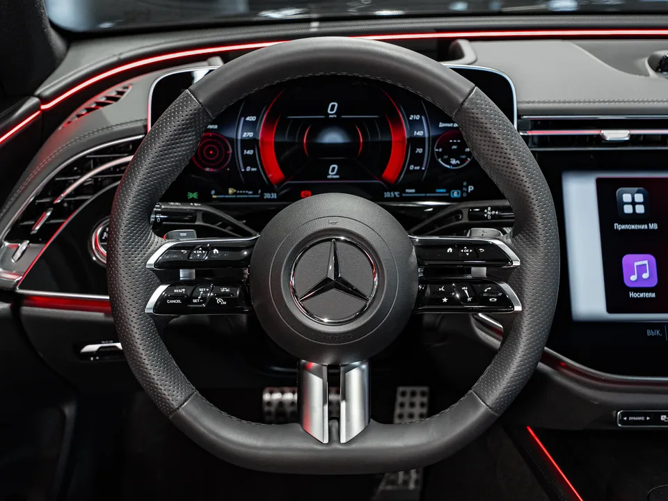 Mercedes-Benz E-Class 2025 — миниатюра 4