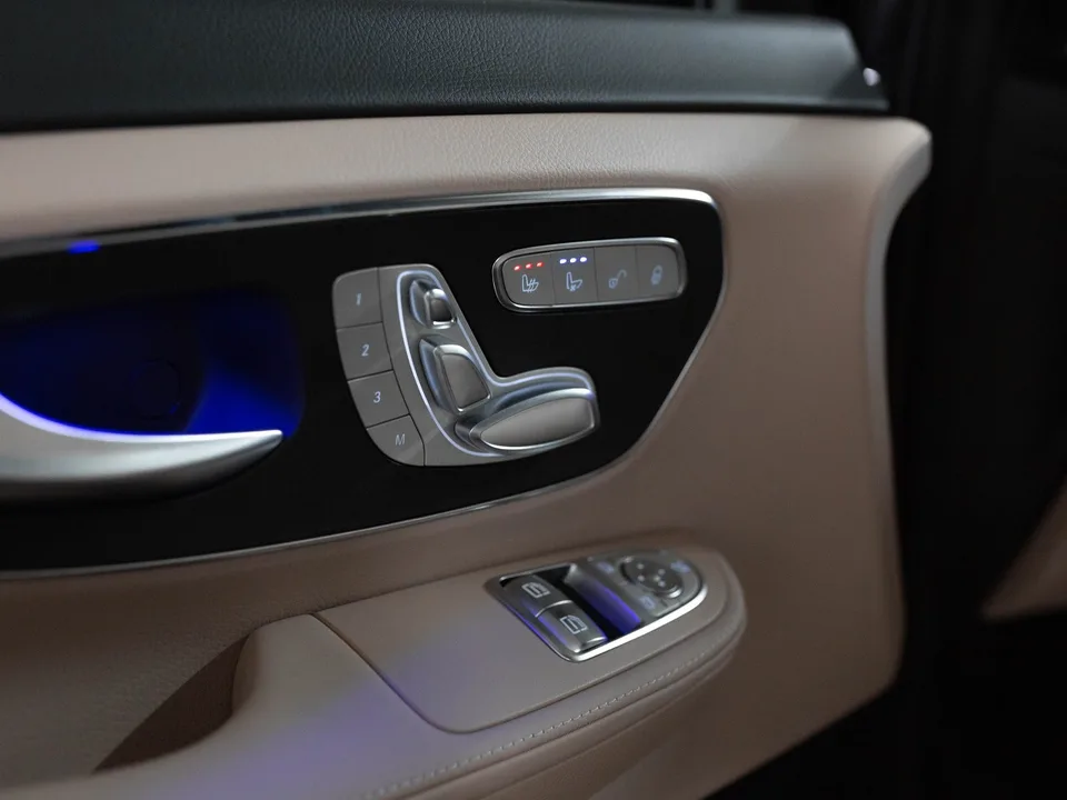 Mercedes-Benz V-Класс 2026 — миниатюра 4