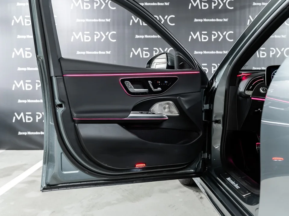 Mercedes-Benz E-Class 2025 — миниатюра 4