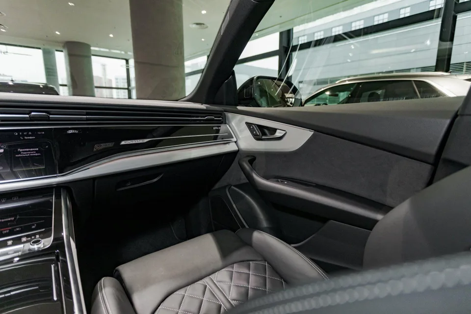 Audi Q8 2025 — миниатюра 4