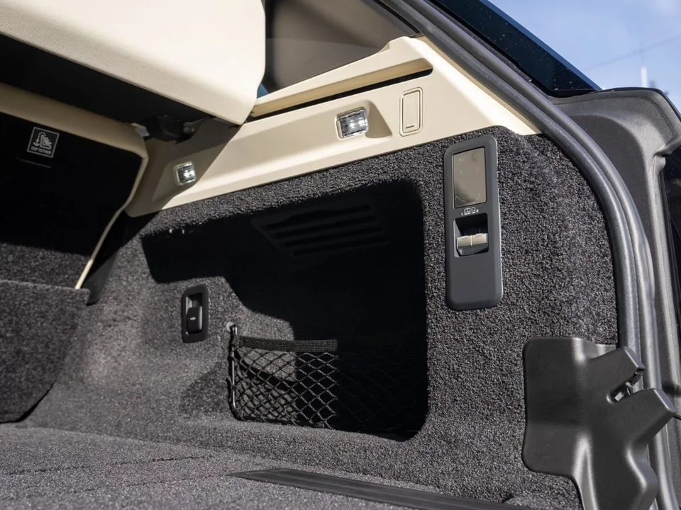 Land Rover Range Rover 2026 — миниатюра 4