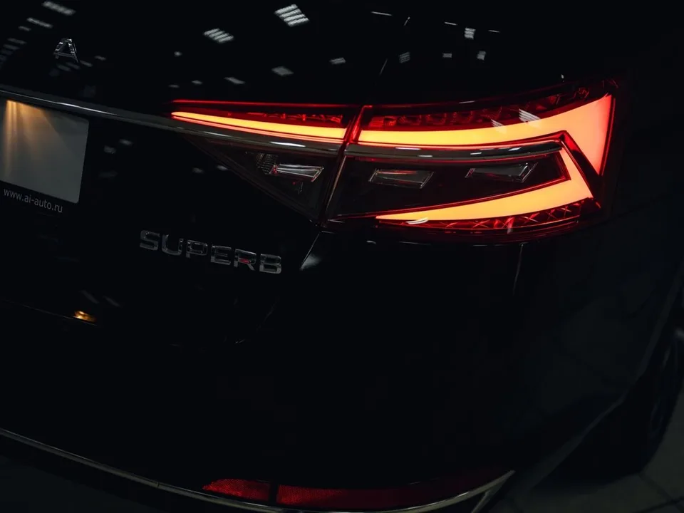 Skoda Superb 2025 — миниатюра 5