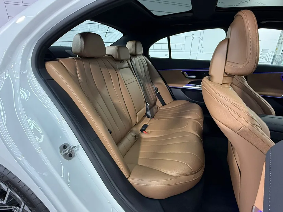 Mercedes-Benz E-Class 2025 — миниатюра 5