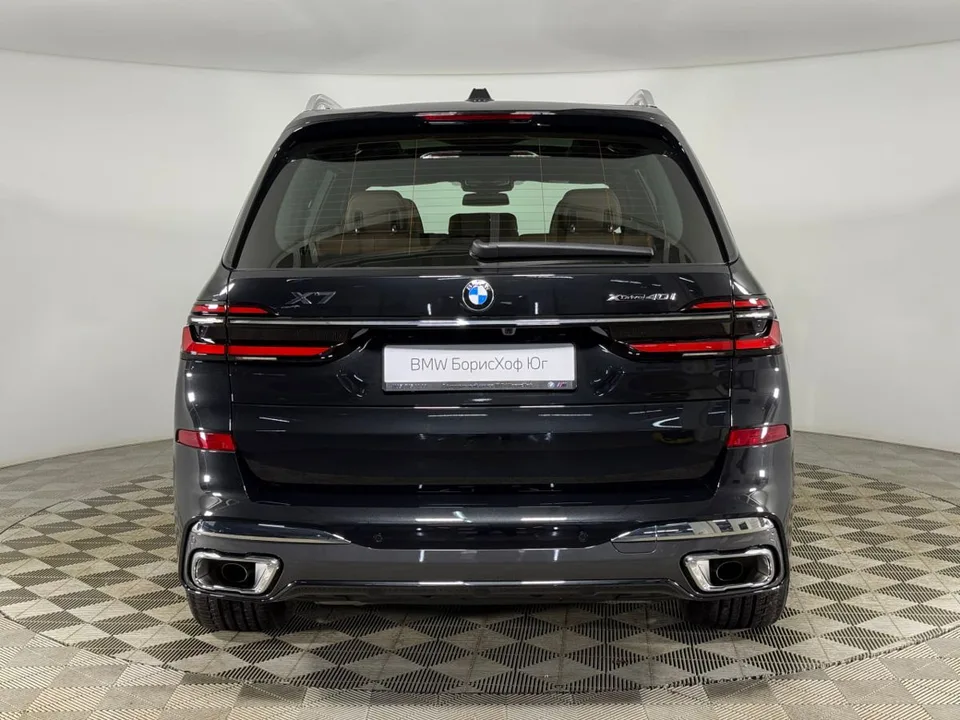 BMW X7 2025 — миниатюра 2