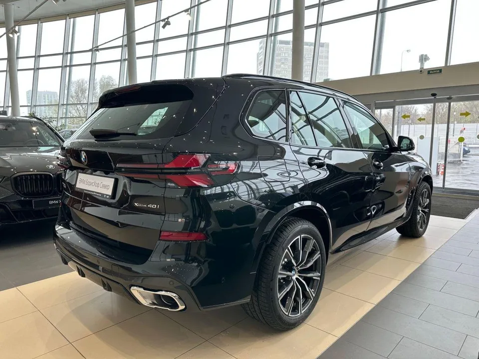 BMW X5 2025 — миниатюра 2