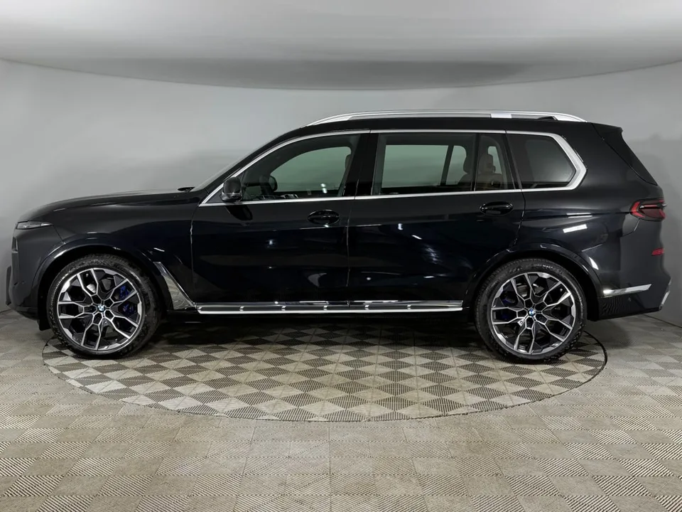 BMW X7 2025 — миниатюра 2