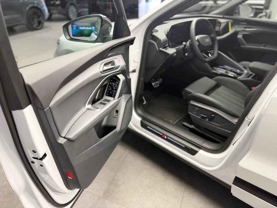 Audi Q5 Sportback 2026 — миниатюра 5