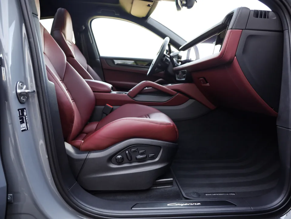 Porsche Cayenne 2026 — миниатюра 3