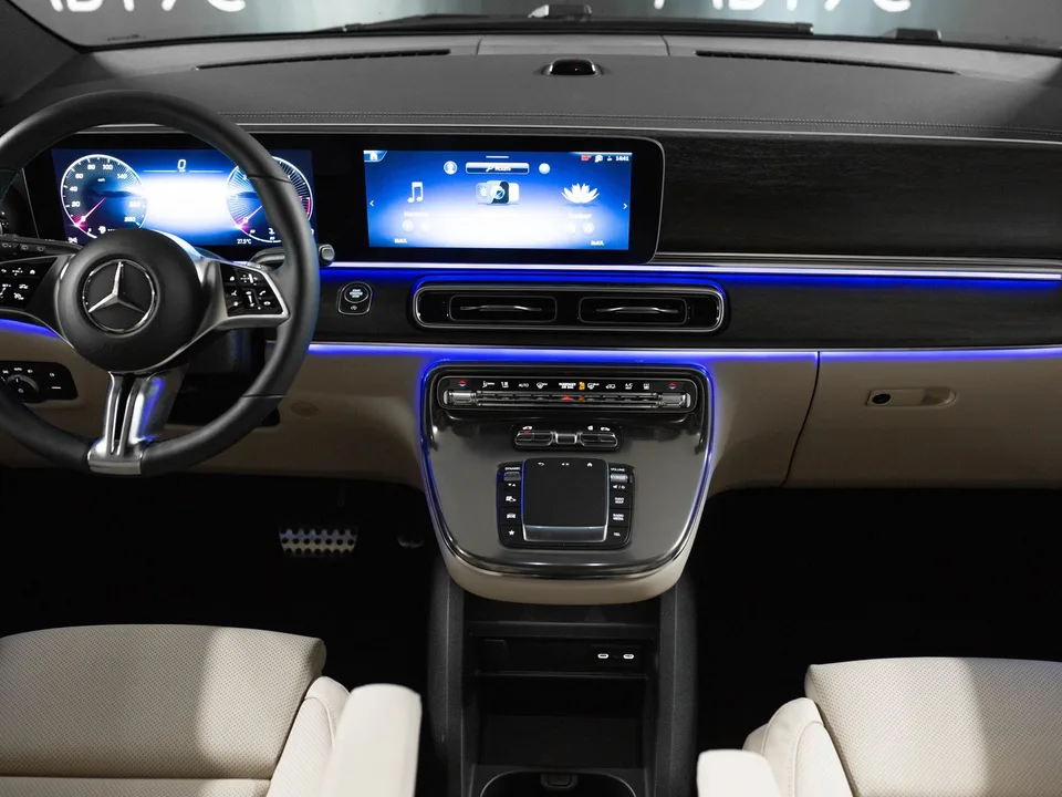 Mercedes-Benz V-Класс 2026 — миниатюра 2