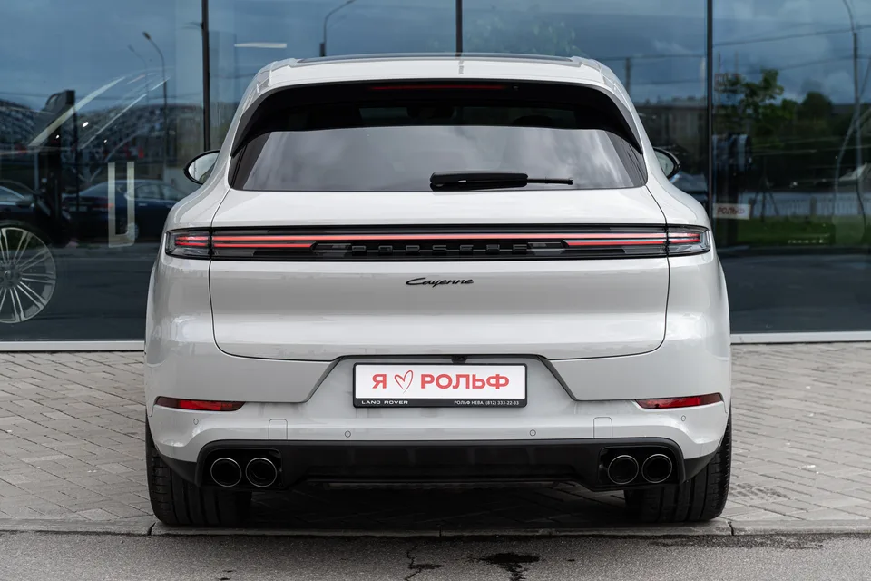 Porsche Cayenne 2025 — миниатюра 2