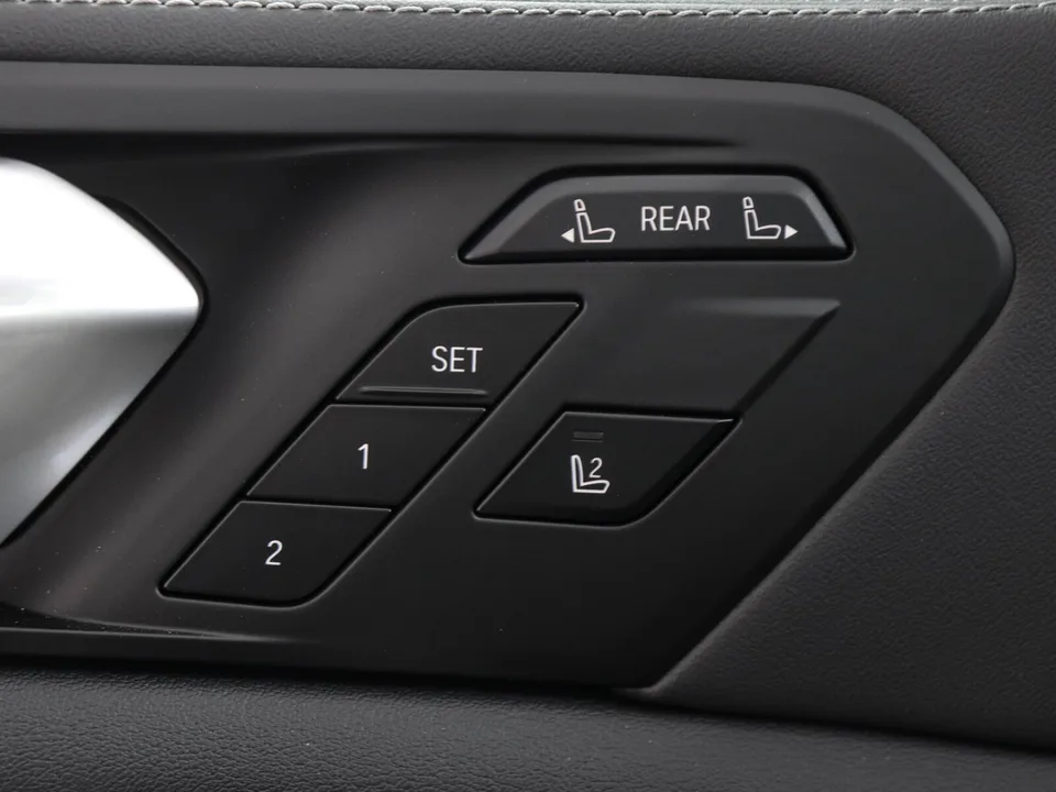 BMW X7 2025 — миниатюра 4