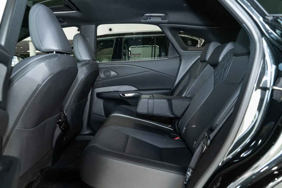 Lexus RX 2025 — миниатюра 3