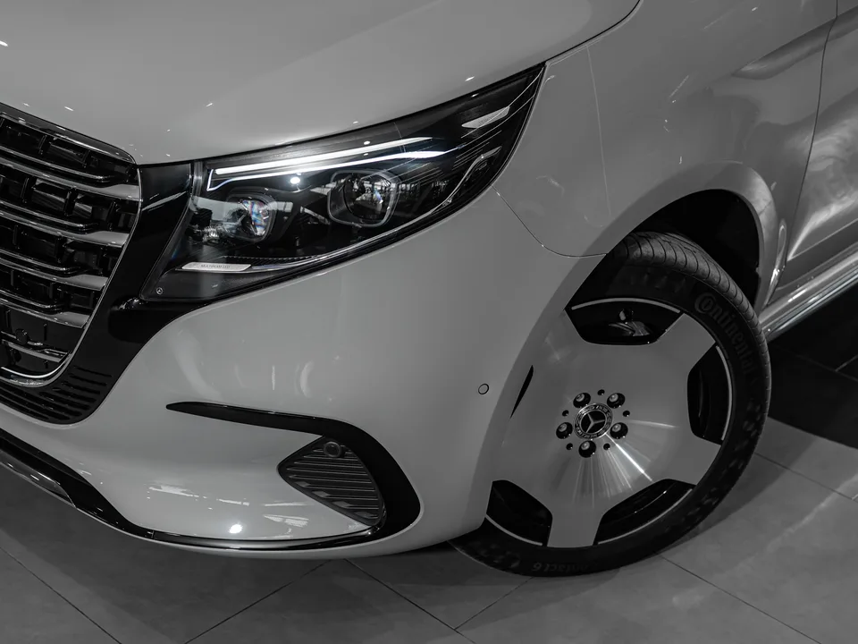 Mercedes-Benz V-Класс 2026 — миниатюра 3