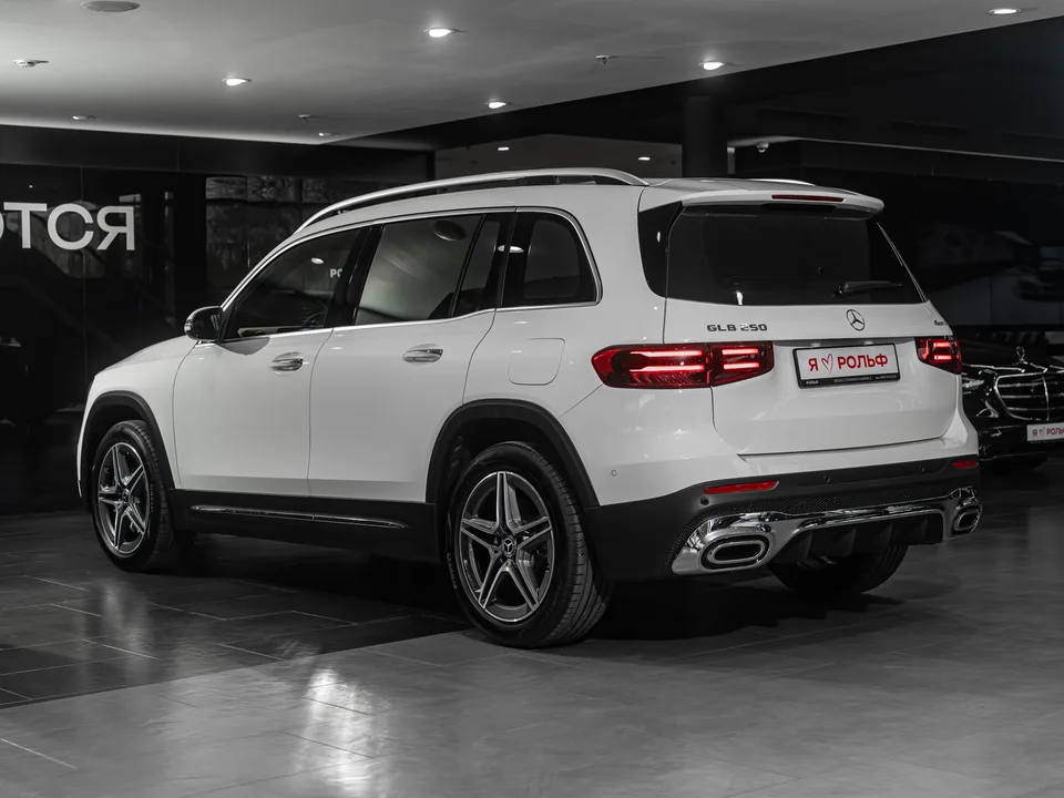 Mercedes-Benz GLB-Class 2025 — миниатюра 2