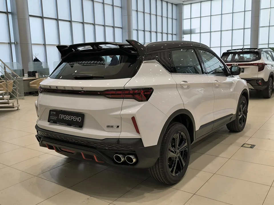 Geely Coolray 2023 — миниатюра 2