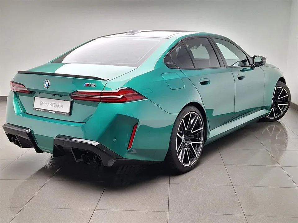 BMW M5 CS 2024 — миниатюра 3
