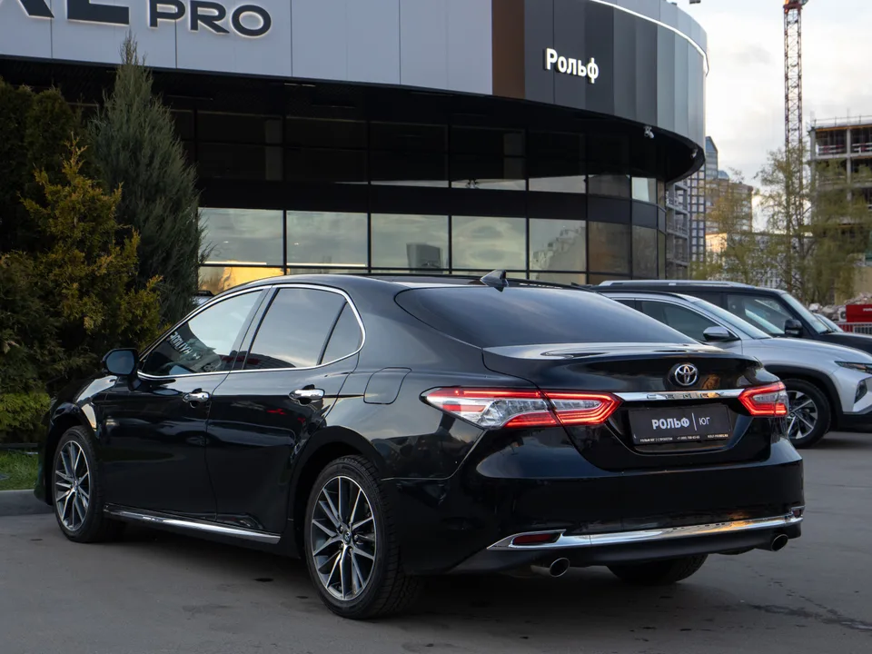 Toyota Camry 2023 — миниатюра 5