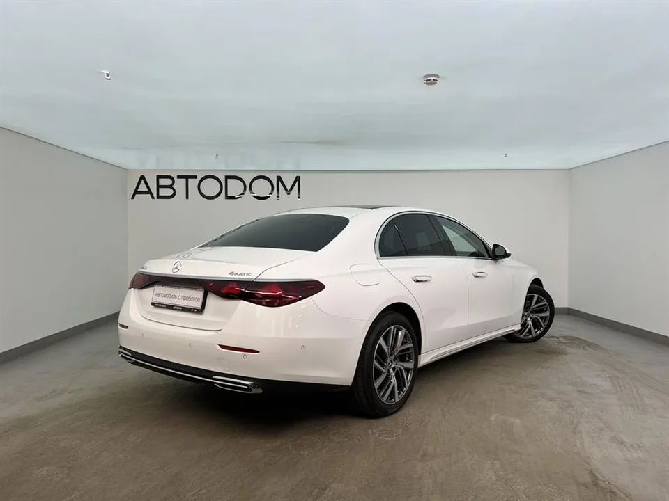 Mercedes-Benz E-Class 2024 — миниатюра 4