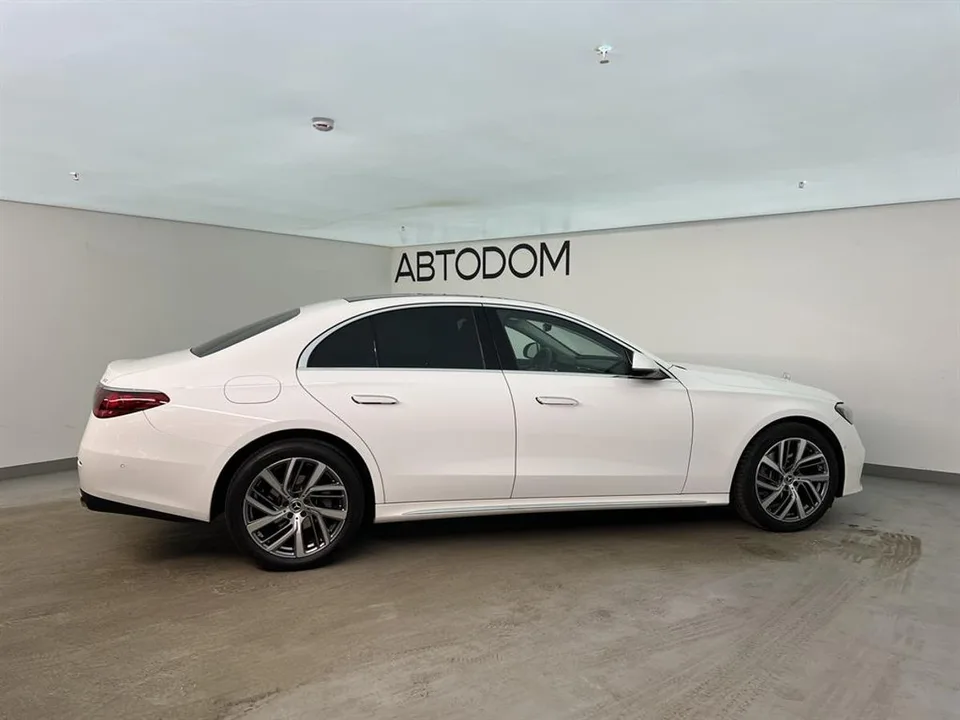 Mercedes-Benz E-Class 2024 — миниатюра 5