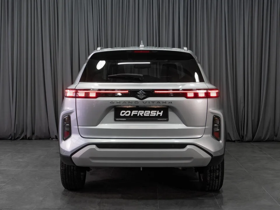 Suzuki Grand Vitara 2023 — миниатюра 4