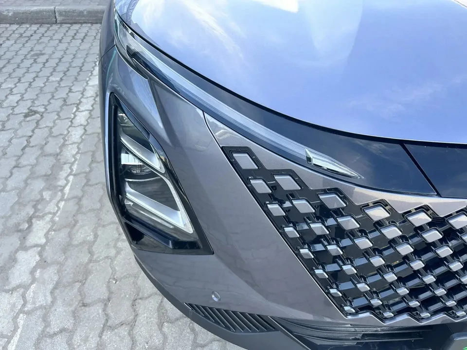 Omoda C5 2024 — миниатюра 4