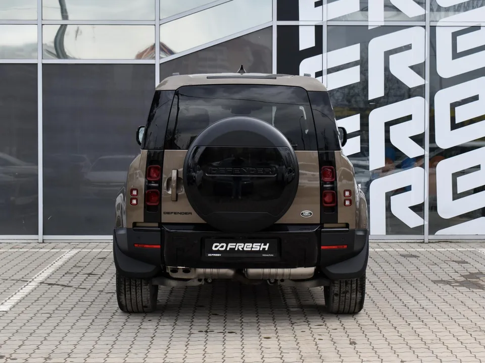 Land Rover Defender 110 2022 — миниатюра 4