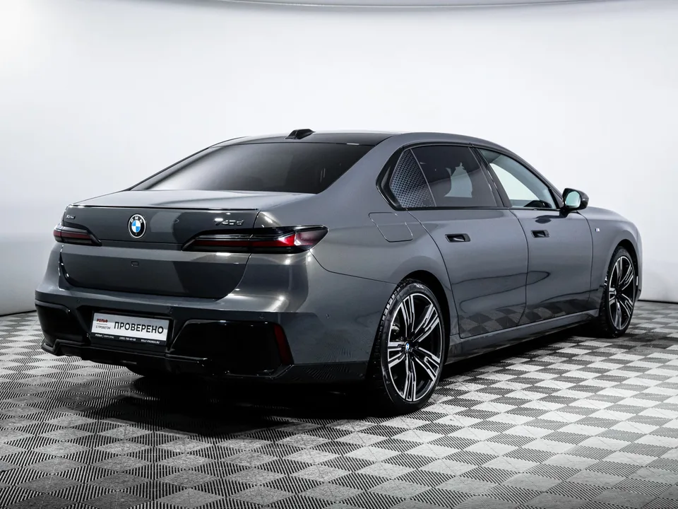 BMW 7 серия 2023 — миниатюра 2