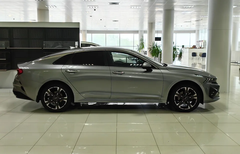 Kia K5 2022 — миниатюра 2