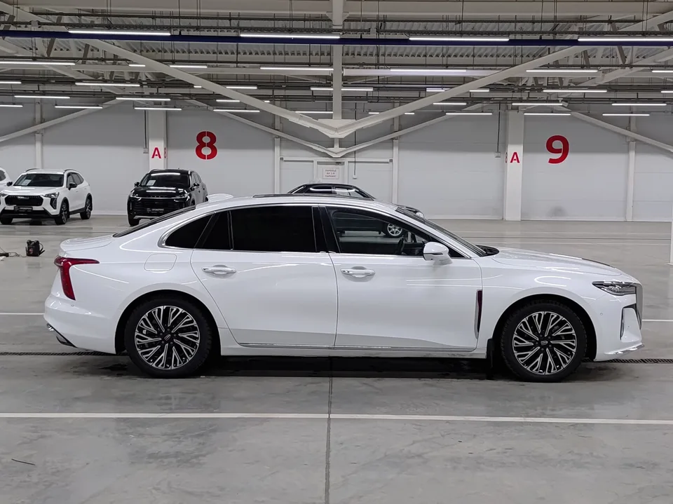 Hongqi H5 2023 — миниатюра 4