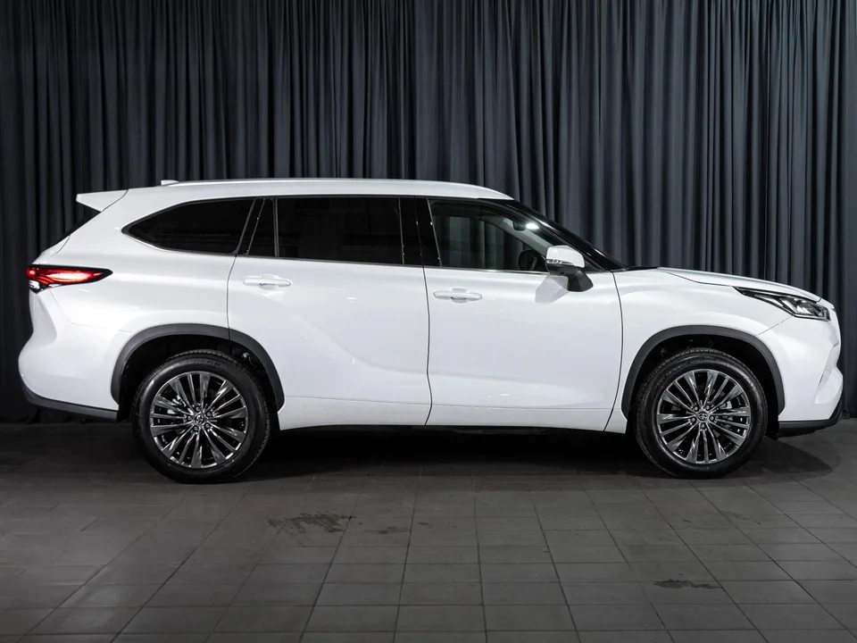 Toyota Highlander 2025 — миниатюра 2