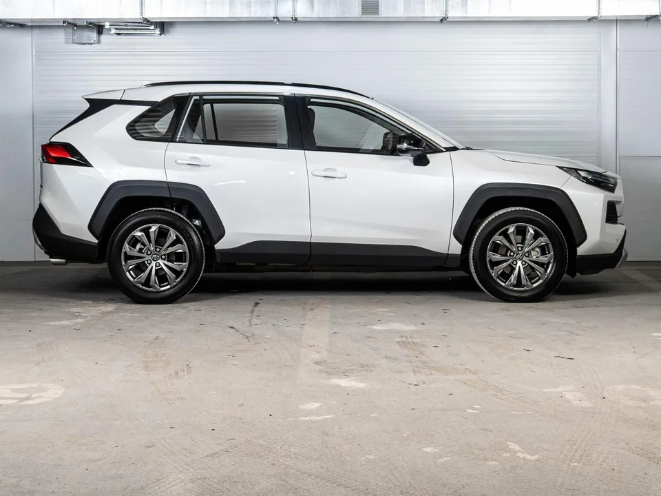 Toyota RAV4 2024 — миниатюра 2