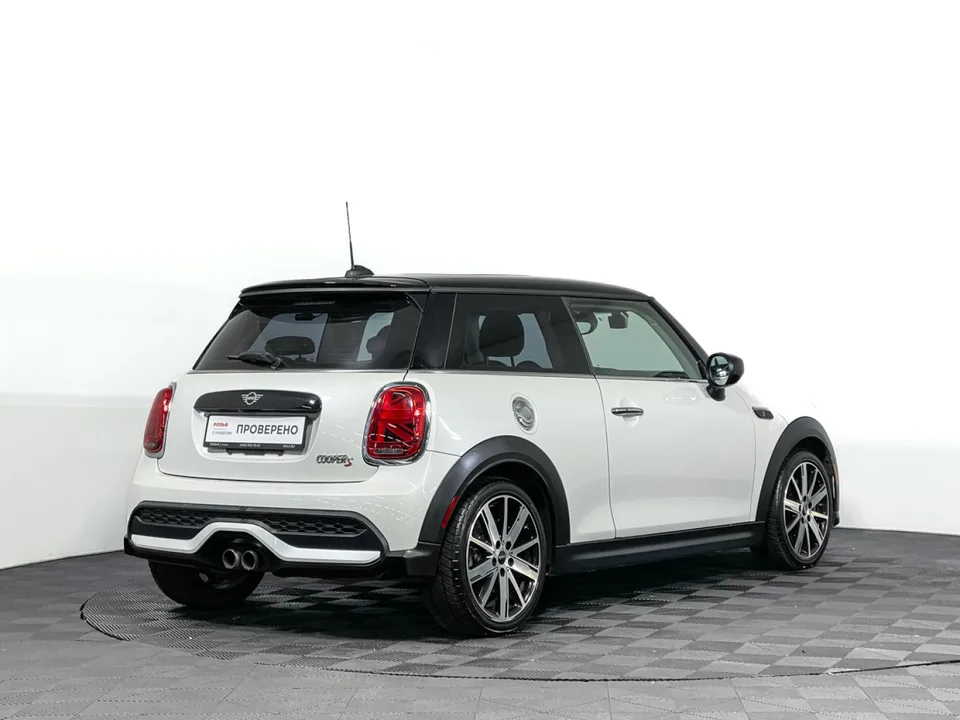 MINI Hatch 2023 — миниатюра 2