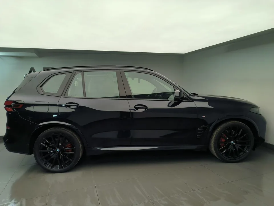 BMW X5 2025 — миниатюра 2