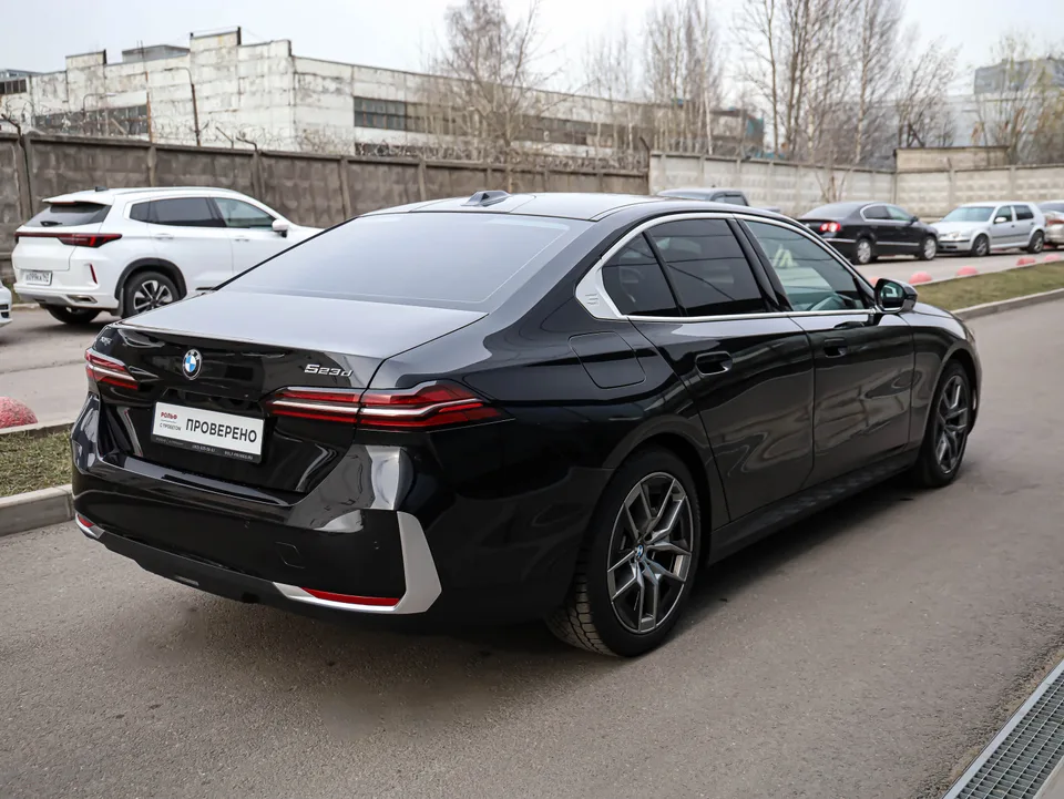 BMW 5 Series 2024 — миниатюра 4