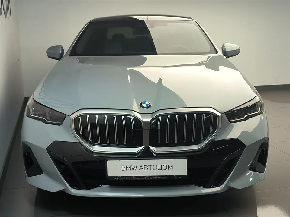 BMW 5 Series 2025 — миниатюра 4