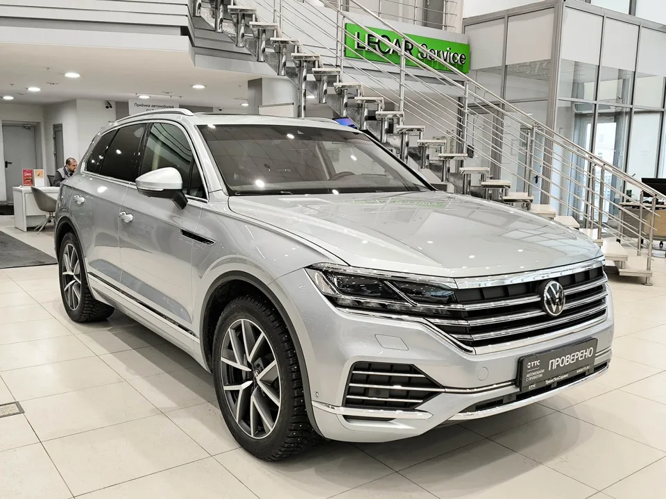 Volkswagen Touareg 2023 — миниатюра 3