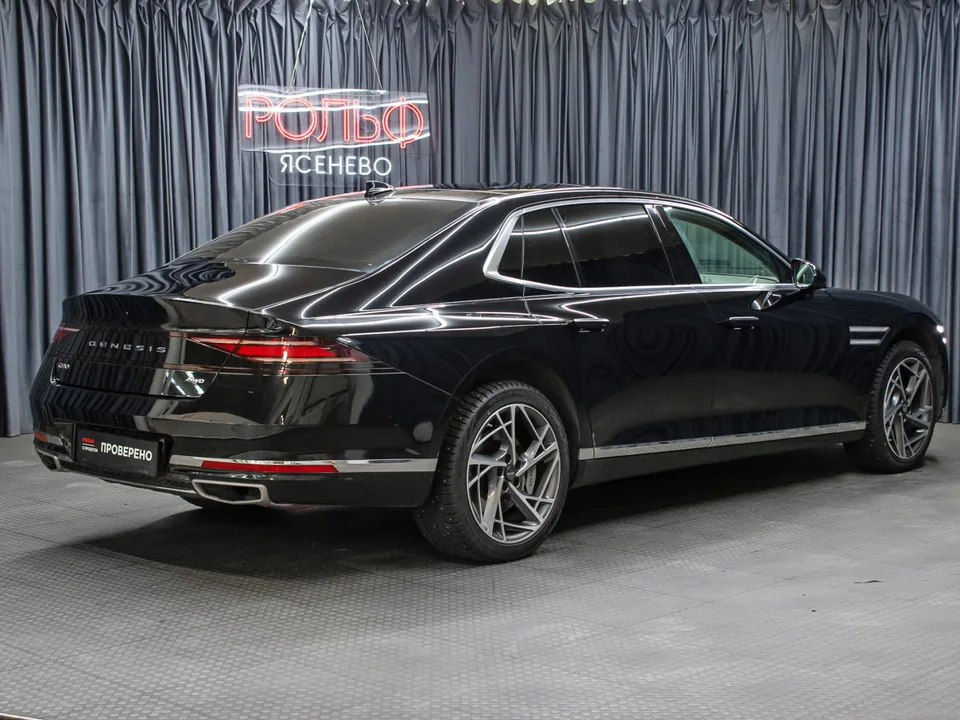 Genesis G90 2022 — миниатюра 2