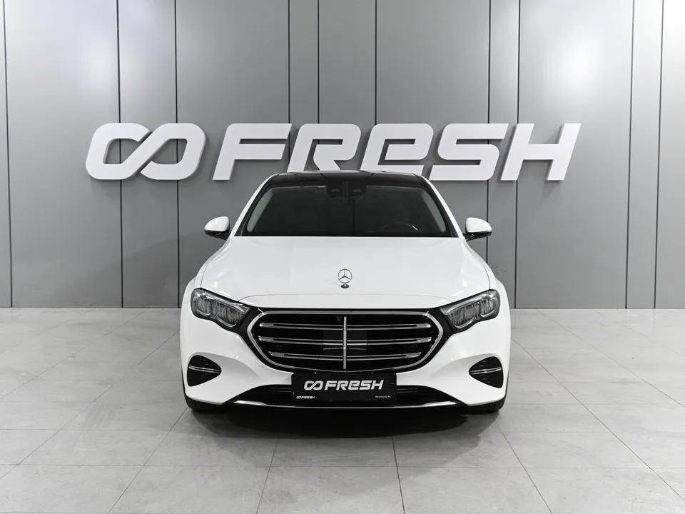 Mercedes-Benz E-Class 2024 — миниатюра 3