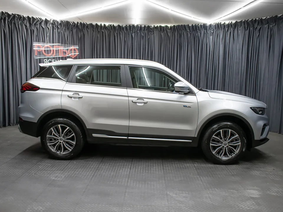 Geely Atlas Pro 2022 — миниатюра 4