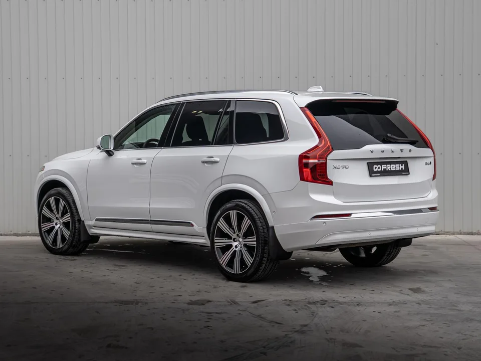 Volvo XC90 2023 — миниатюра 2