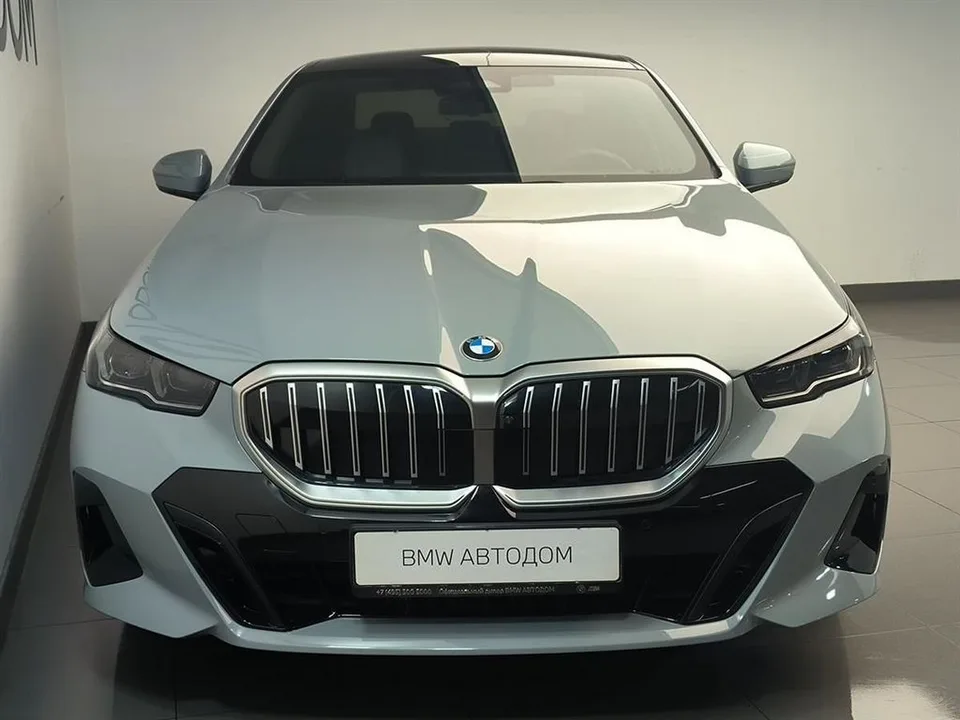 BMW 5 Series 2025 — миниатюра 3